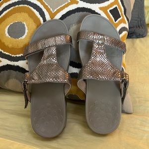 Ladies shoes, Vionic